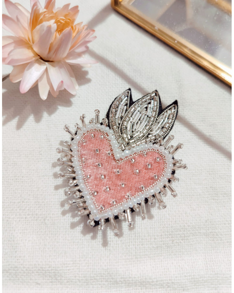 Broche AVA