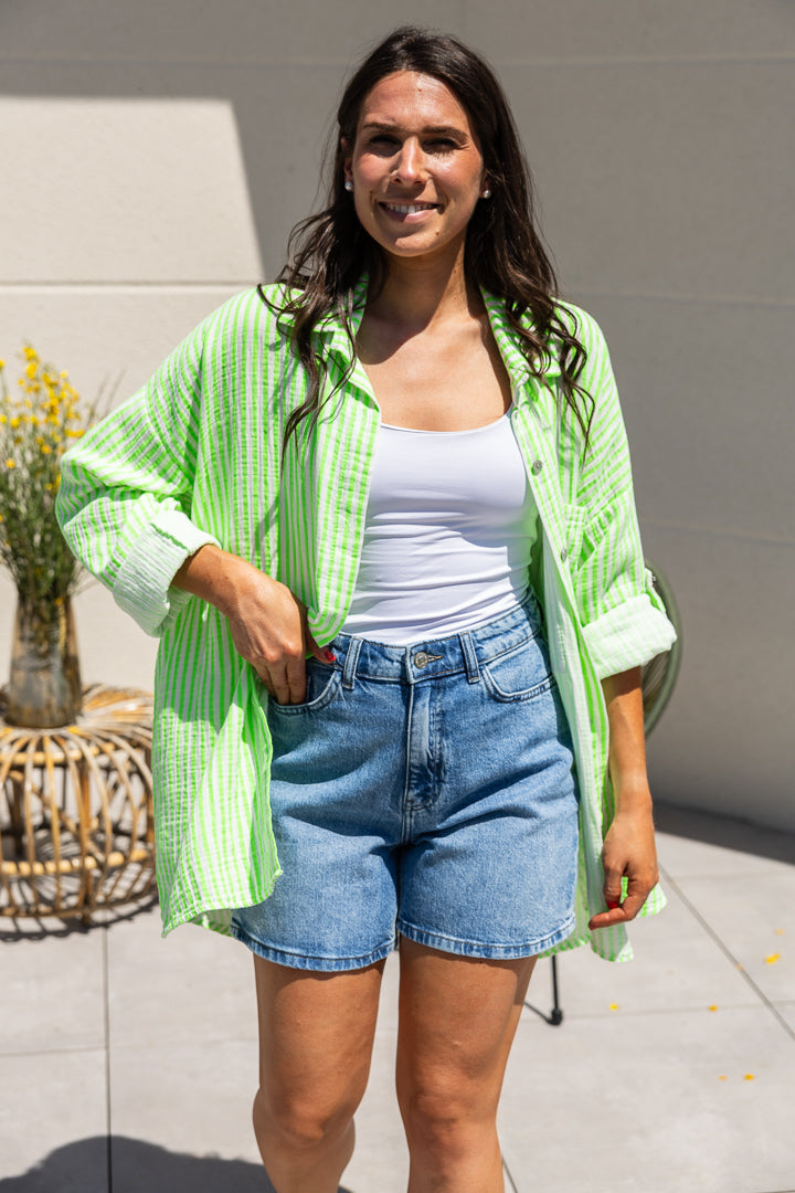 Short LARYSSA
